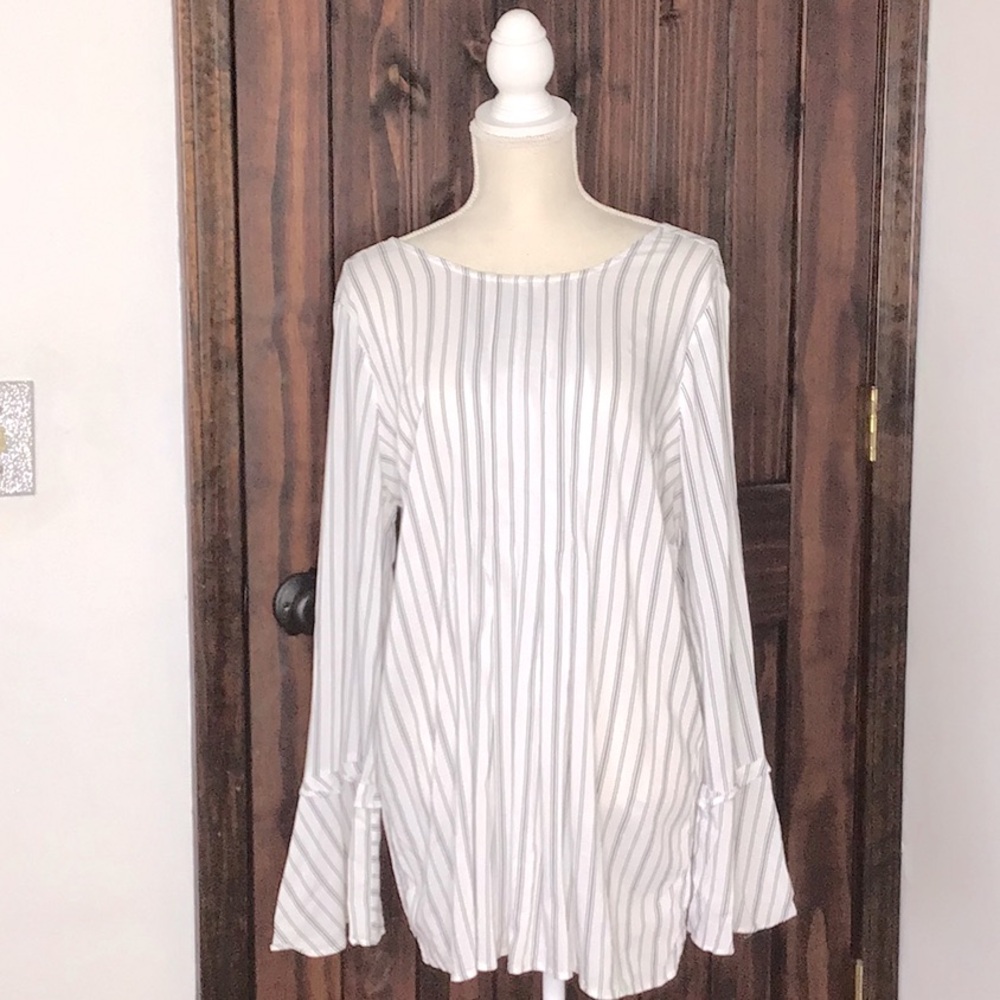 Cute Flowy Maternity Top